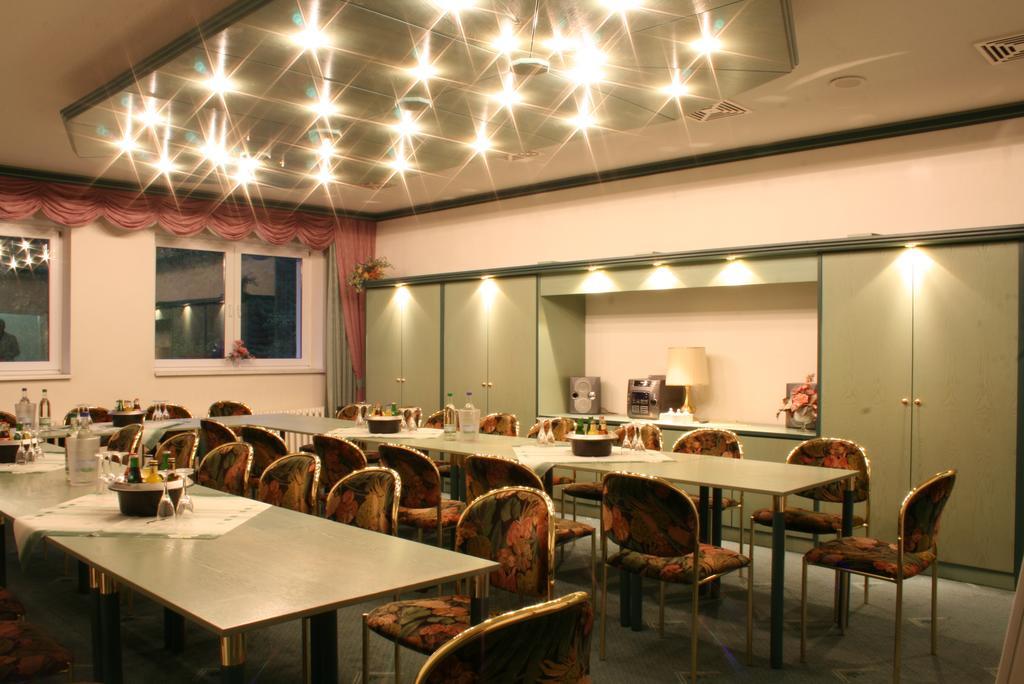 Hotel Reifenstein Kleinbartloff Екстер'єр фото