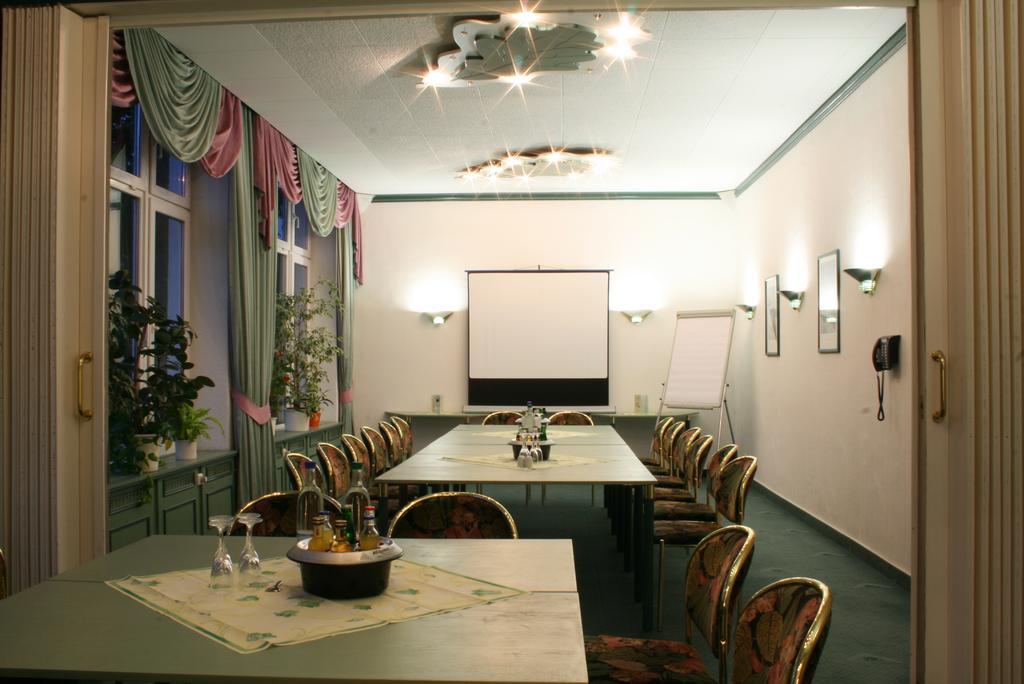 Hotel Reifenstein Kleinbartloff Екстер'єр фото