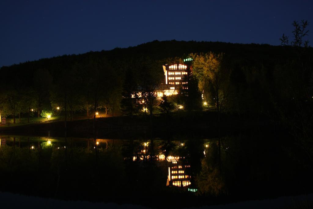 Hotel Reifenstein Kleinbartloff Екстер'єр фото