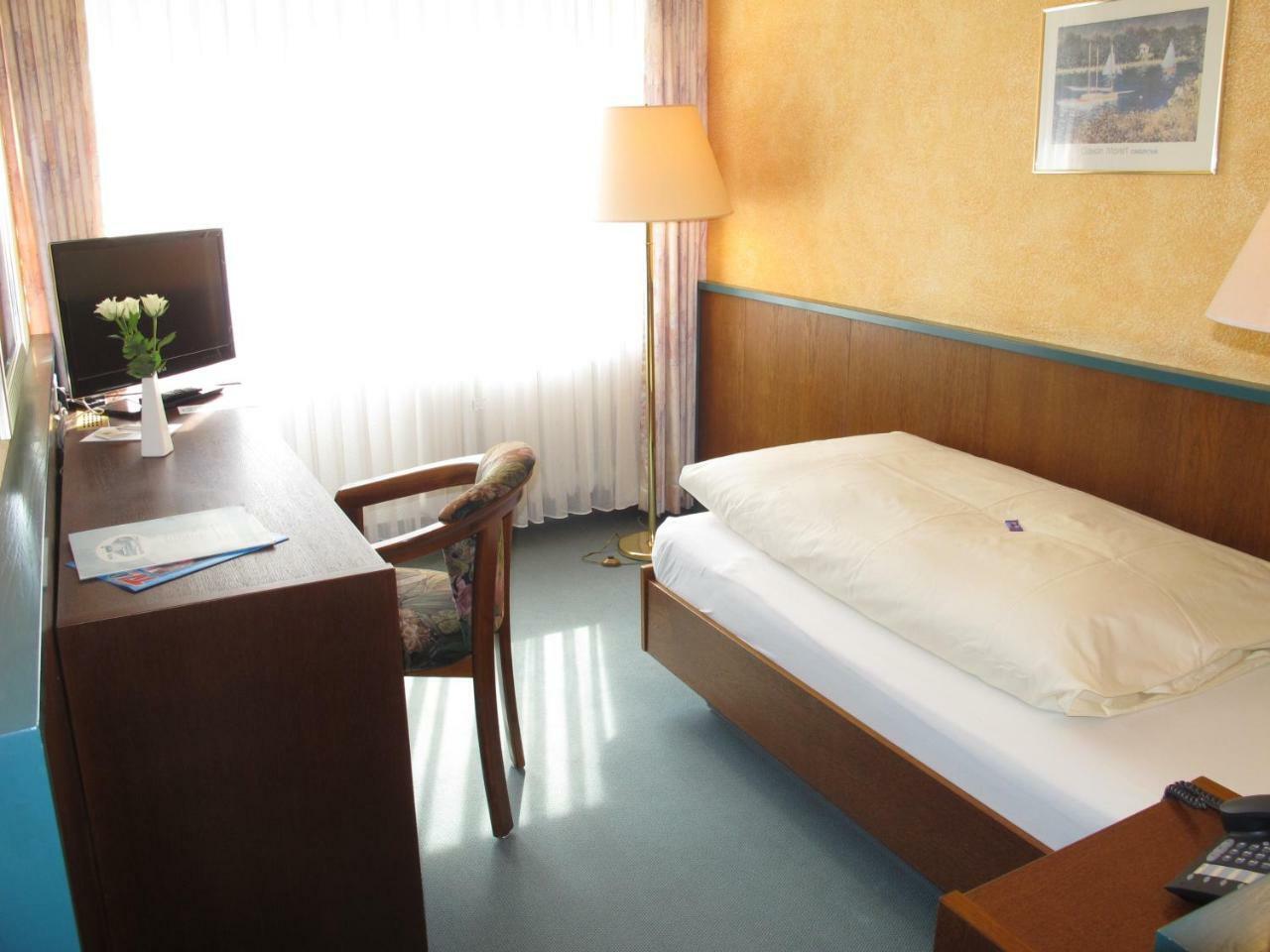 Hotel Reifenstein Kleinbartloff Екстер'єр фото