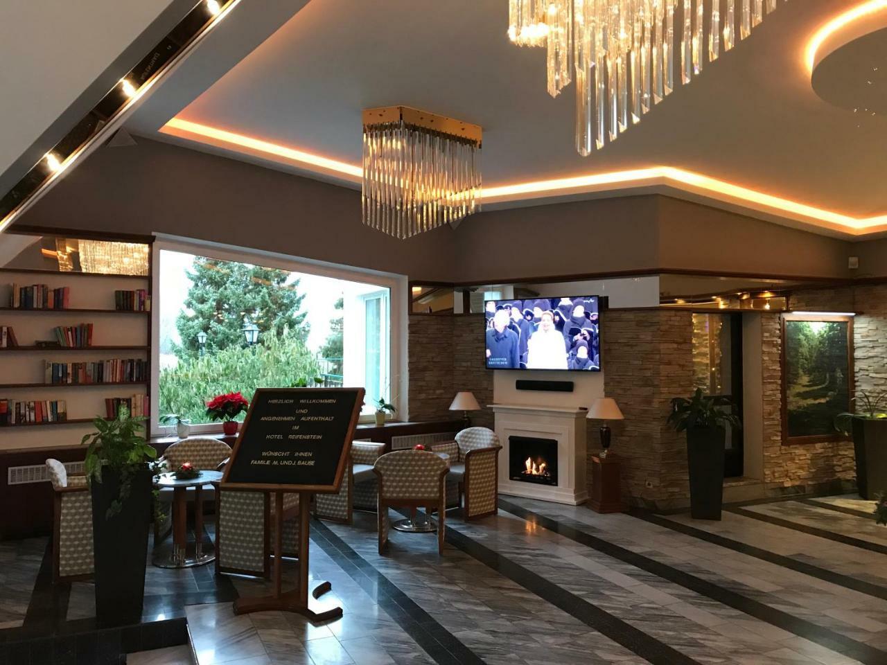 Hotel Reifenstein Kleinbartloff Екстер'єр фото